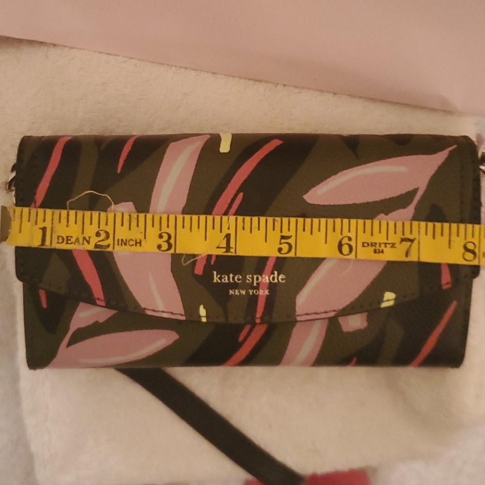 Kate Spade Wallet on a chain - Picture 12 of 16